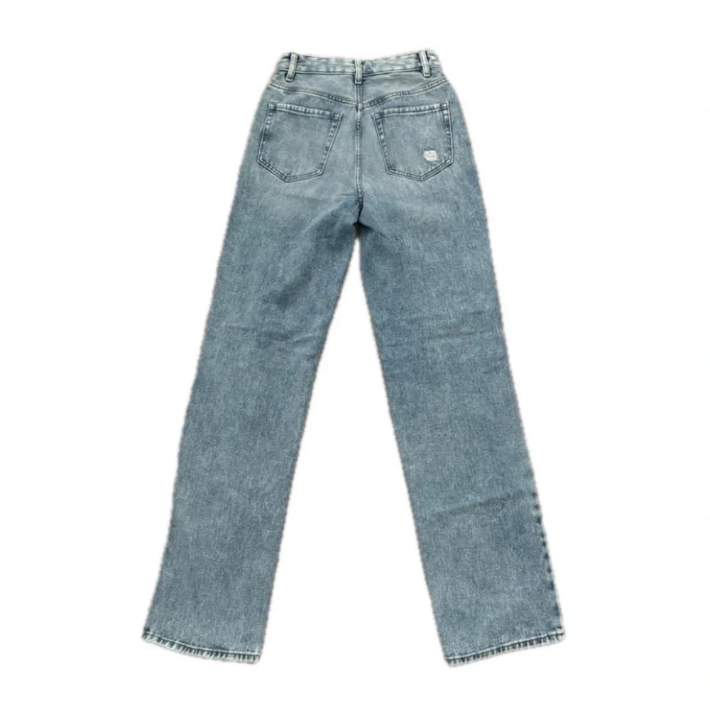 PacSun Light Blue Ripped '90s Boyfriend Jeans - Picture 2 of 2